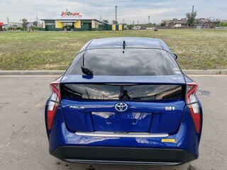 2018 Toyota Prius IV (XW50), синий, 1840000 рублей, вид 5