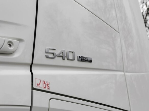 2023 Volvo FH, белый, 17100000 рублей - вид 18