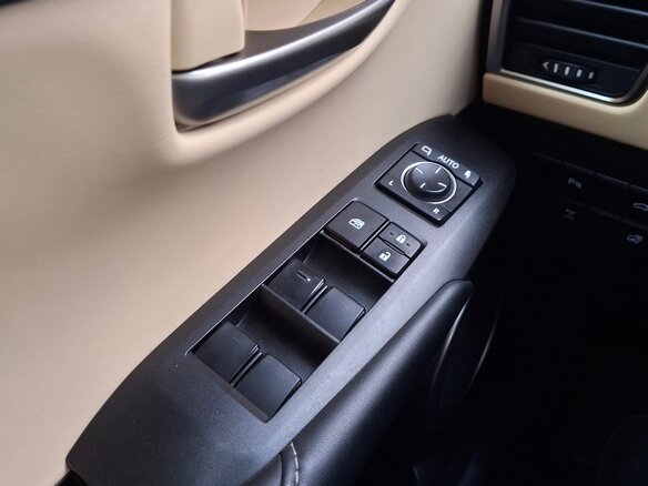 2016 Lexus NX 200 I, белый, 2700000 рублей - вид 18