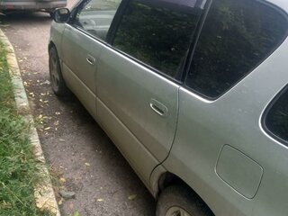 1996 Toyota Ipsum I (M10), серебристый, 400000 рублей, вид 3