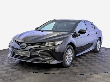 Toyota Camry VIII (XV70)