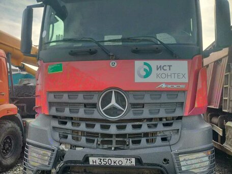 2021 Mercedes-Benz Arocs, красный, 5000000 рублей, вид 2
