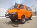 1989 Mitsubishi Delica III, оранжевый