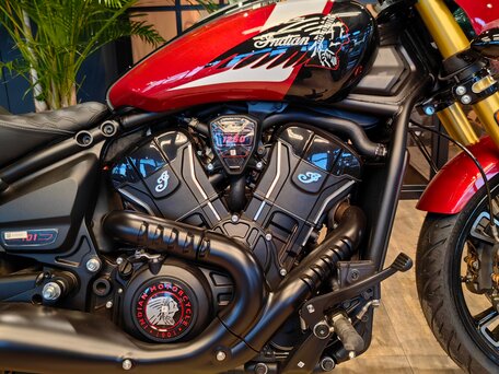 2025 Indian Scout, красный, 2600000 рублей, вид 4