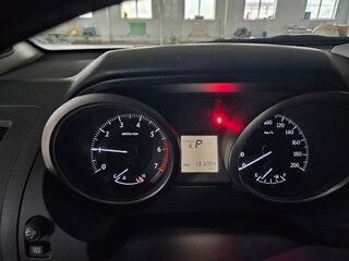 2015 Toyota Land Cruiser Prado 6-speed 150 Series Рестайлинг 1, белый, 3700000 рублей, вид 5