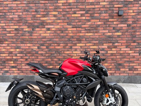 2022 MV Agusta Dragster 800, красный, 1190000 рублей, вид 1