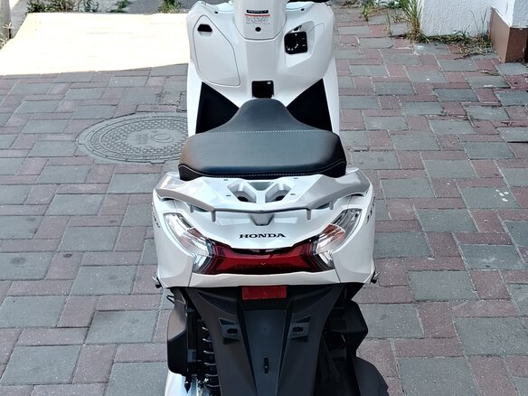 2021 Honda Lead 125, белый, 299999 рублей - вид 16