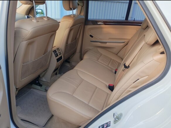 2010 Mercedes-Benz M-Класс 350 II (W164) Рестайлинг, белый, 2000000 рублей - вид 9