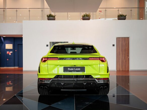 2024 Lamborghini Urus Performante I Рестайлинг, зелёный, 39850000 рублей - вид 3