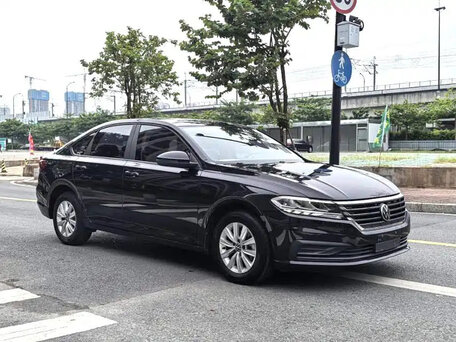 2022 Volkswagen Lavida III, чёрный, 1200000 рублей, вид 1