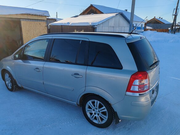 2008 Opel Zafira B Рестайлинг, бежевый, 555000 рублей - вид 7