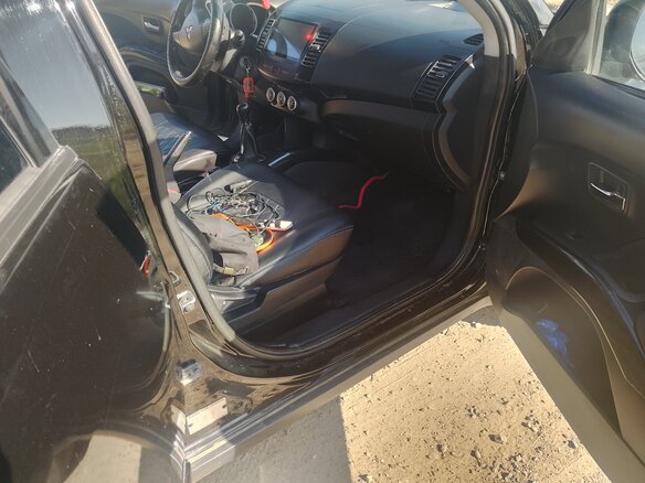 2008 Mitsubishi Outlander II, чёрный, 1200000 рублей - вид 14