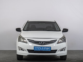 2015 Hyundai Solaris I Рестайлинг, белый, 759000 рублей, вид 3