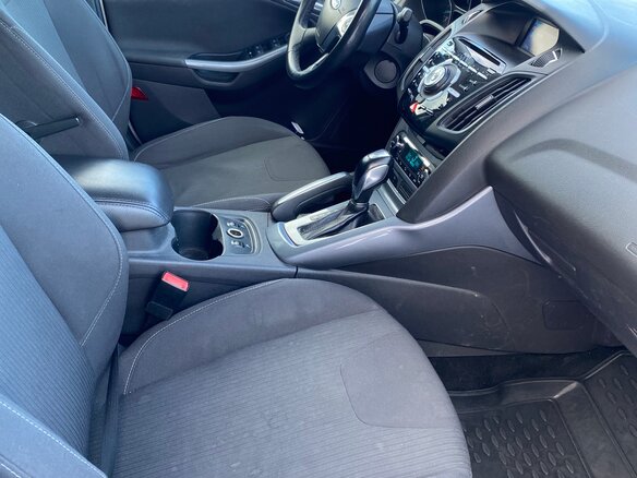2011 Ford Focus III, серебристый, 1200000 рублей - вид 7