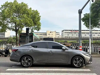 2022 Nissan Sylphy IV (B18), серый, 1415018 рублей, вид 4