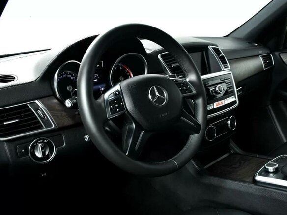 2015 Mercedes-Benz M-Класс 300 III (W166), чёрный - вид 10