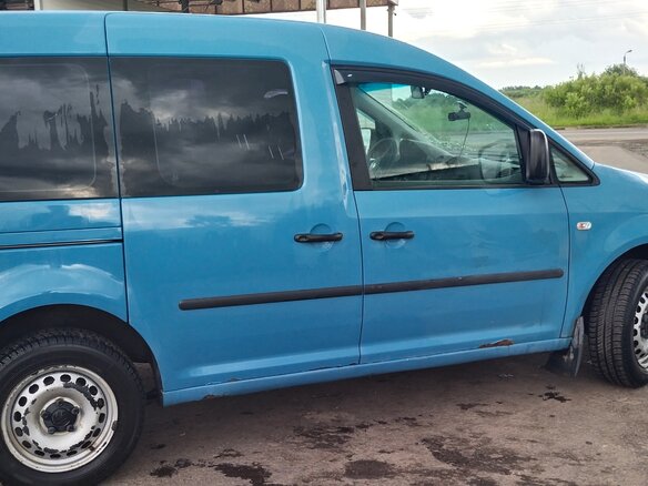 2010 Volkswagen Caddy III Рестайлинг, синий - вид 1
