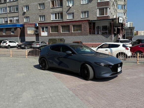 2021 Mazda 3 IV (BP), серый, 1950000 рублей - вид 17