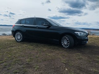 2013 BMW 1 серии 116i II (F20/F21), чёрный, 1300000 рублей, вид 3