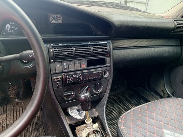 1992 Audi 100 IV (C4), синий, 100000 рублей - вид 4