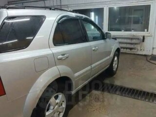 2007 Kia Sorento I Рестайлинг, серебристый, 900000 рублей, вид 5