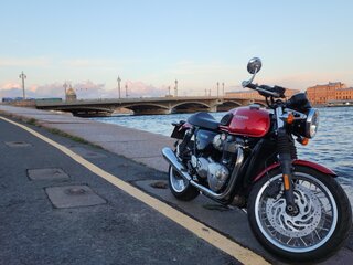 2020 Triumph Thruxton, красный, 1100000 рублей, вид 5