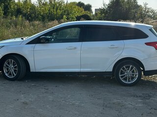 2017 Ford Focus III Рестайлинг, белый, 600000 рублей, вид 5