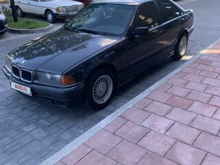 1993 BMW 3 серии 325d III (E36), чёрный, 310000 рублей, вид 1