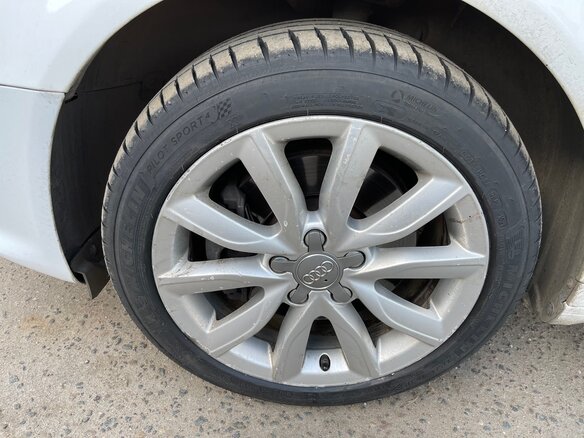 2008 Audi A3 II (8P) Рестайлинг 2, белый, 1650000 рублей - вид 8