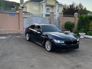2018 BMW 5 серии 520d VII (G30/G31/G38), синий, 3000000 рублей, вид 3