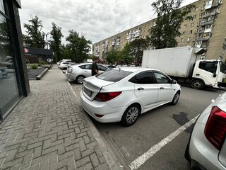 2012 Hyundai Solaris I, белый, 350000 рублей, вид 3
