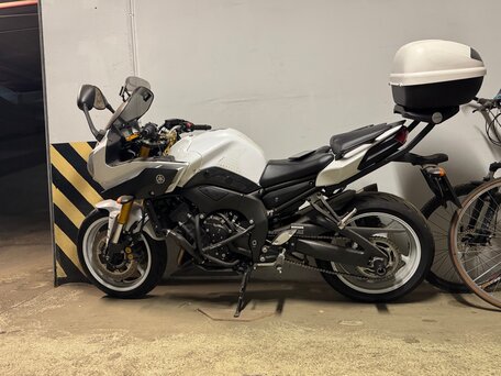 2012 Yamaha FZ8, белый, 900000 рублей, вид 4