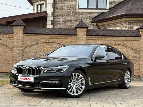 2018 BMW 7 серии Long 750Li xDrive VI (G11/G12), чёрный, 5500000 рублей, вид 1