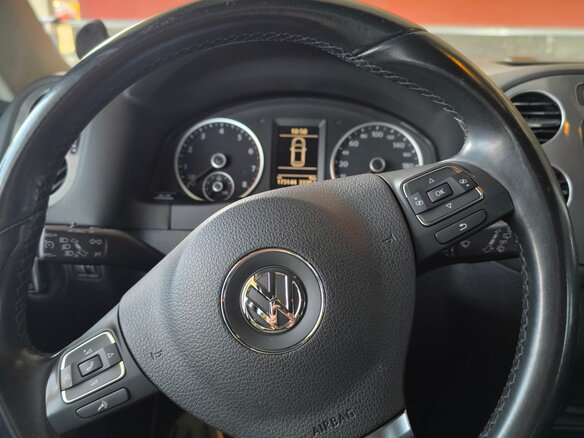 2014 Volkswagen Tiguan I Рестайлинг, коричневый, 1100000 рублей - вид 12