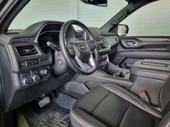 2023 GMC Yukon V, чёрный, 10300000 рублей - вид 11