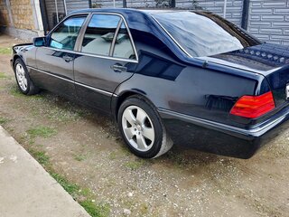 1993 Mercedes-Benz S-Класс 280 5-speed III (W140), синий, 950000 рублей, вид 2