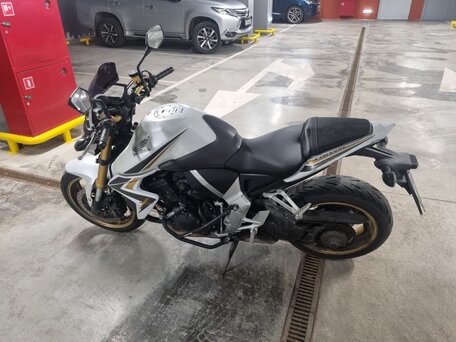 2014 Honda CB 1000R, серый, 850000 рублей, вид 3