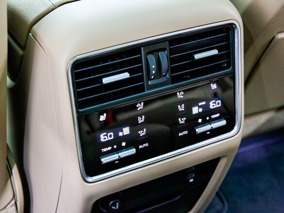 2023 Porsche Cayenne Coupé III, белый, 10700000 рублей - вид 16