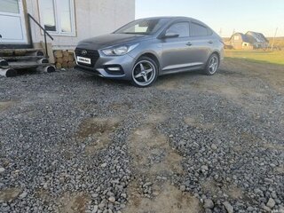 2018 Hyundai Solaris II, серый, 1100000 рублей, вид 2