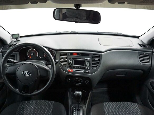 2009 Kia Rio II Рестайлинг, бежевый - вид 12