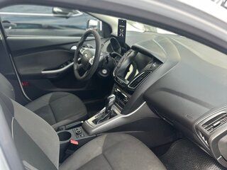 2012 Ford Focus III, белый, 540000 рублей, вид 3