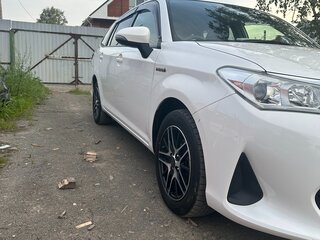 2019 Toyota Corolla Fielder XI (E160, E170) Рестайлинг 2, белый, 1350000 рублей, вид 3