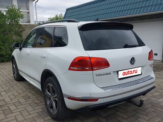 2015 Volkswagen Touareg II Рестайлинг, белый, 3790000 рублей, вид 3