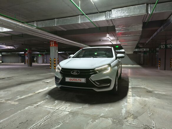 2023 Lada (ВАЗ) Vesta I Рестайлинг (NG), белый, 1350000 рублей - вид 1