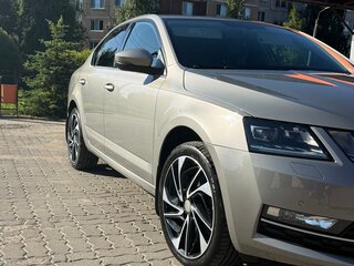 2019 Skoda Octavia III (A7) Рестайлинг, бежевый, 2400000 рублей, вид 1