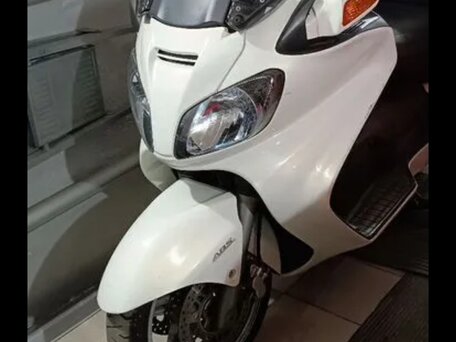 2010 Suzuki Burgman (SkyWave) 650, белый, 435000 рублей, вид 5