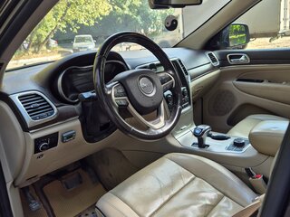2013 Jeep Grand Cherokee IV (WK2) Рестайлинг, чёрный, 2010000 рублей, вид 5