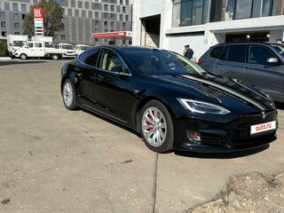 2017 Tesla Model S 75 I Рестайлинг, чёрный, 2900000 рублей, вид 4
