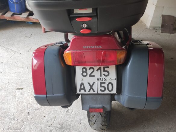 1991 Honda ST 1100, красный, 340000 рублей - вид 6
