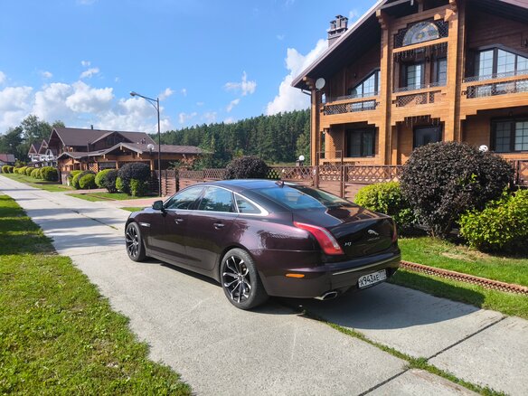 2013 Jaguar XJ IV (X351), коричневый - вид 6